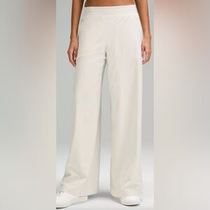 NWOT LULULEMON Swift Mid-Rise Wide-Leg Pant, Off-White, Size 10